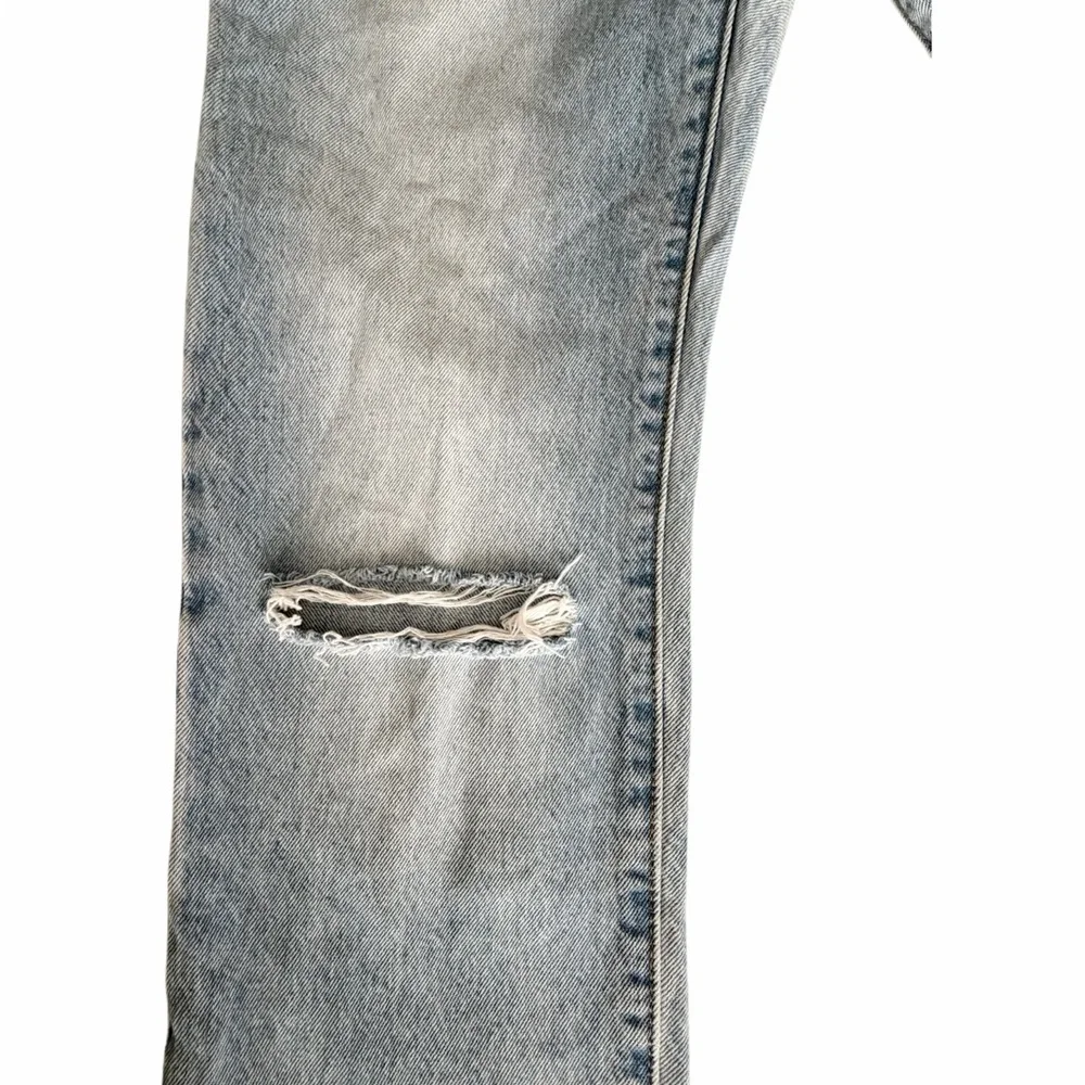 Levi's Light Blue Relaxed Women Jeans 28x27 ripped light wash straight leg pants - Picture 6 of 15